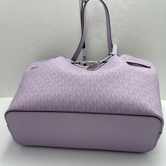 MICHAEL KORS Carson Large Signature Logo CZ Shoulder Tote Bag
Light Quartz
NWT - Picture 4 of 16